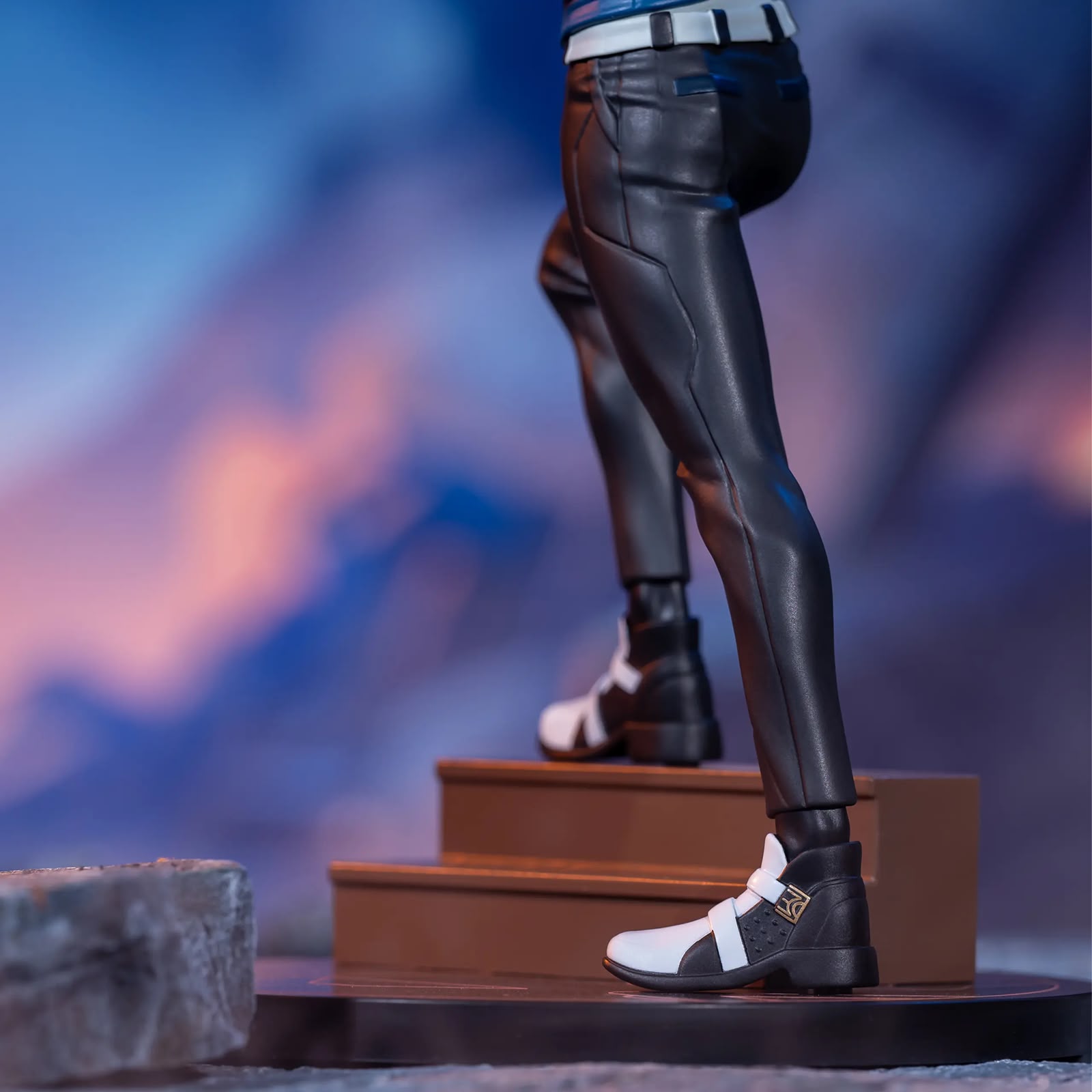 Figura Chamber Escala 1/8 ORIGINAL Valorant - Imagen 4