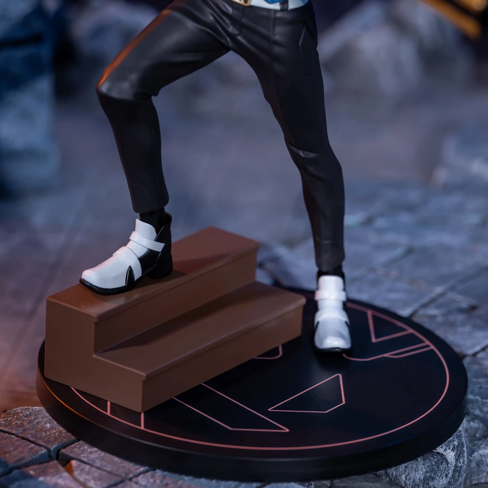 Figura Chamber Escala 1/8 ORIGINAL Valorant - Imagen 5